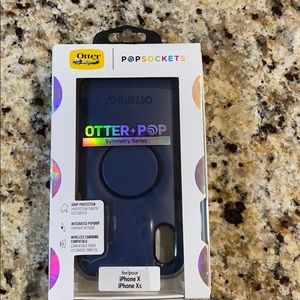 iPhone X otter box pop socket phone case